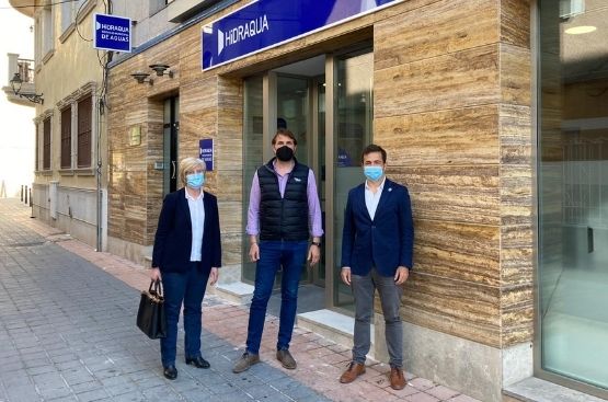 Ir a la noticia Hidraqua pone en marcha una nueva oficina en Catral más digital, sostenible, accesible y segura frente a la COVID 19