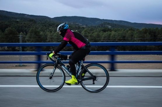 Ir a la noticia La plantilla de Hidraqua lanza un reto saludable y social a favor de Aspanion