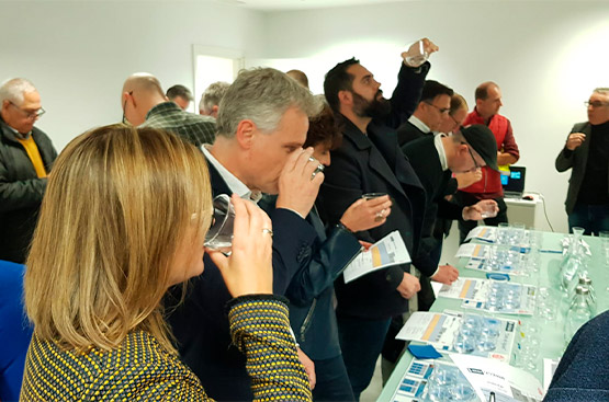 Ir a la noticia L’Eliana e Hidraqua organizan catas de agua para dar a conocer su calidad tras la puesta en marcha de la planta desnitrificadora