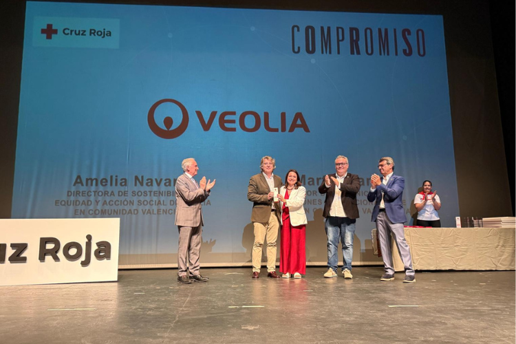 Ir a la noticia Veolia recibe un reconocimiento a su labor social en la provincia de Alicante en el Día Mundial de Cruz Roja