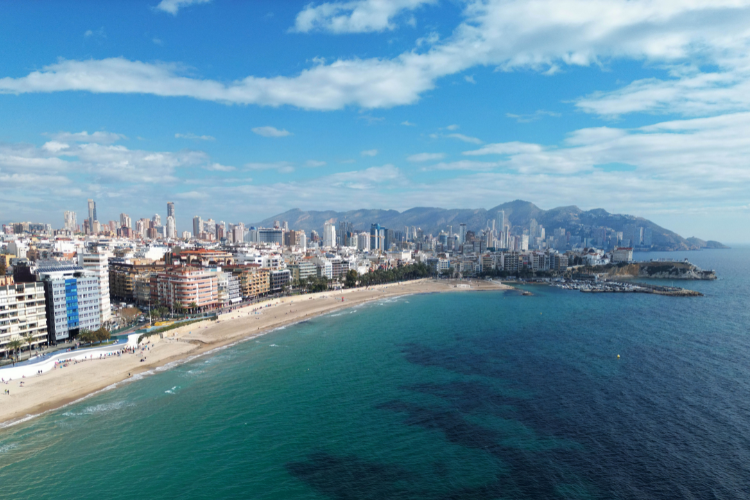 Ir a la noticia El Ayuntamiento de Benidorm y Veolia contribuyen con más de 45 millones de euros al desarrollo hídrico de la ciudad en los últimos 20 años