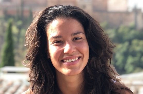 Ir a la noticia La estudiante de la Universidad de Valencia, María Ferrer, becada por la Fundación Aquae y la OCDE, inicia su semestre de prácticas en París